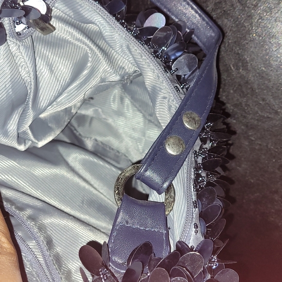 ❤HP❤️NWOT Pewter Disc Bling Handbag❤ - Picture 7 of 10